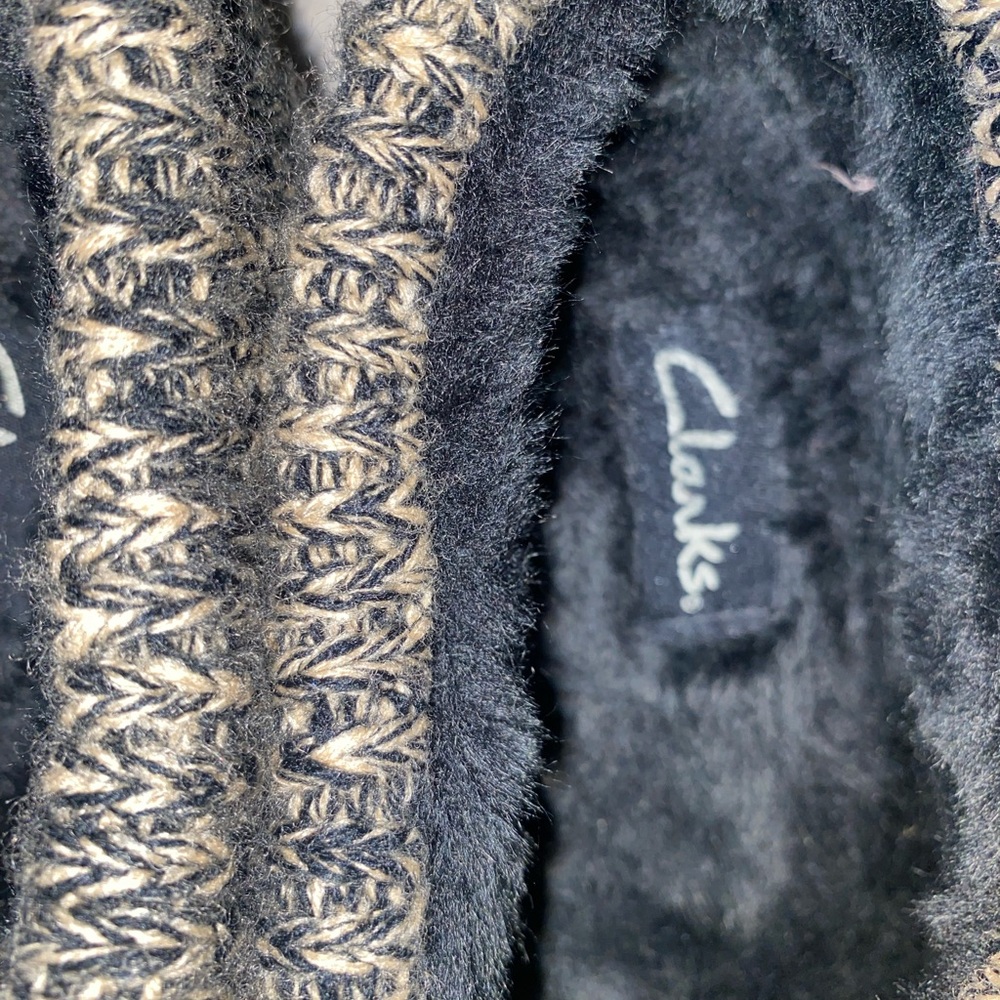 (EUC) Clarks Black Buckskin and Grey Knit Cuff Footwear size 9 - Picture 4 of 8